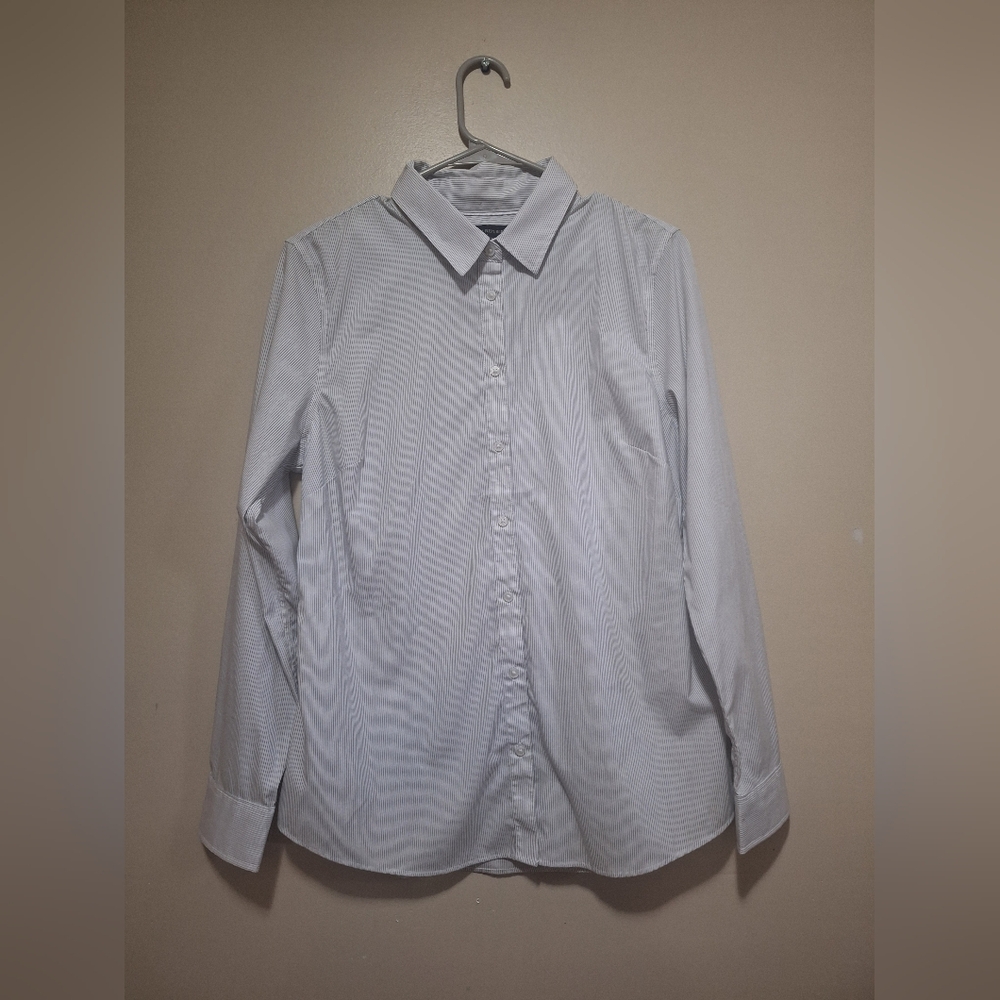 Banana Republic Women's Size 12 Tailored Fit Long Sleeve, White with Grey Stripe